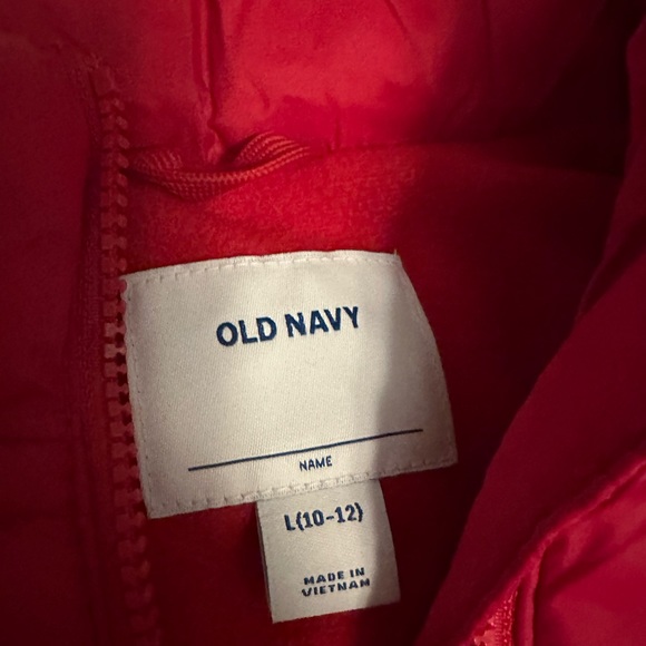 Brand new, with tags Old Navy puffer vest - Picture 3 of 3